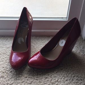 Jessica Simpson wedges